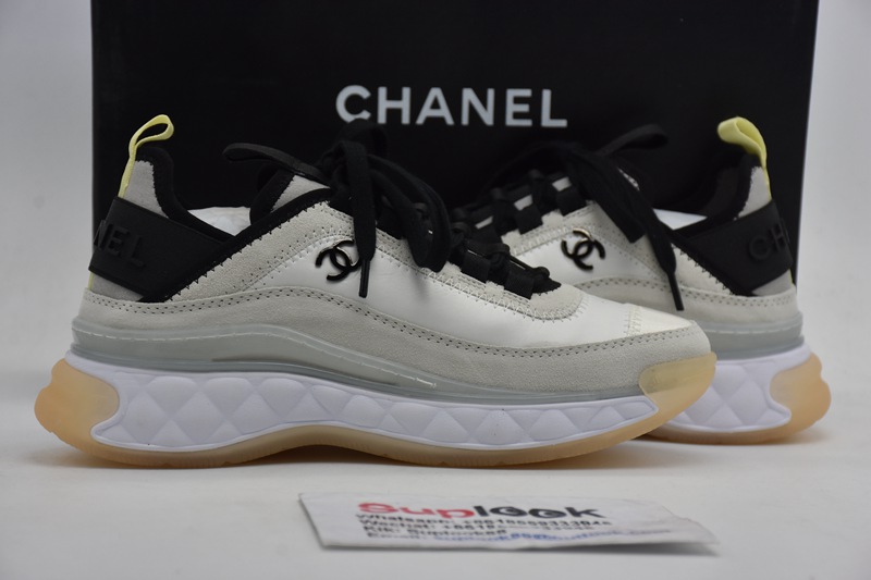 Chanel CC low-top sneakers