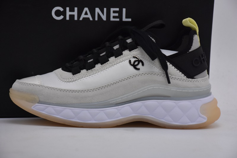 Chanel CC low-top sneakers