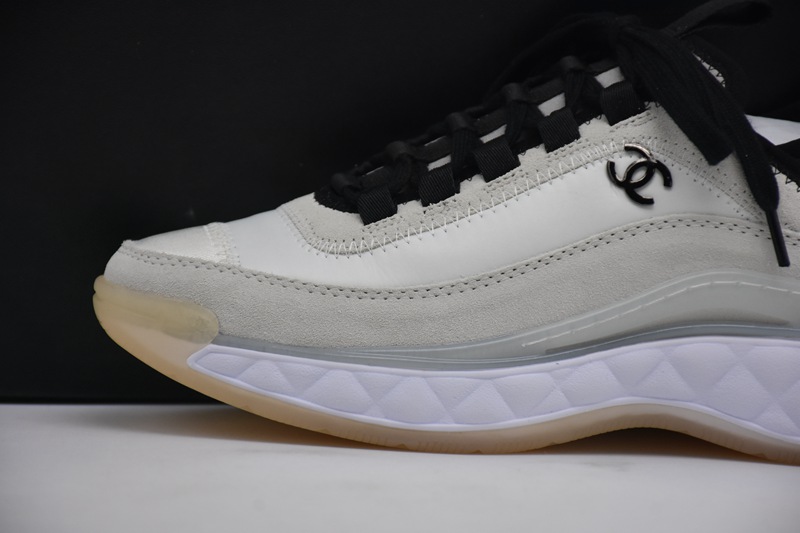 Chanel CC low-top sneakers