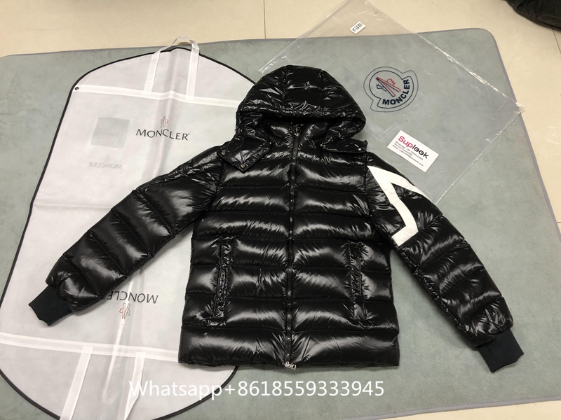 Moncler Corydale Short Down Jacket (3)