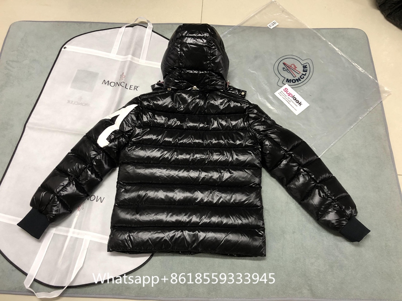 Moncler Corydale Short Down Jacket (4)
