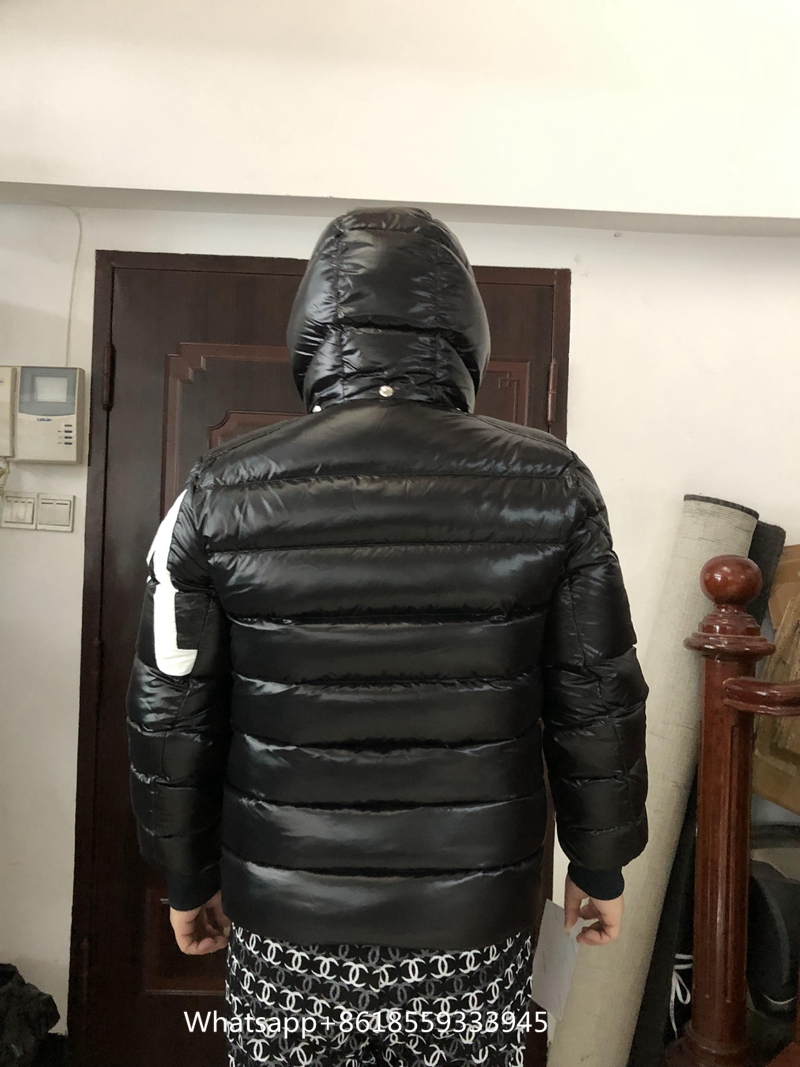 Moncler Corydale Short Down Jacket (42)