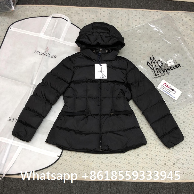 Moncler Avoce Hooded Short Down Jacket Black (1)