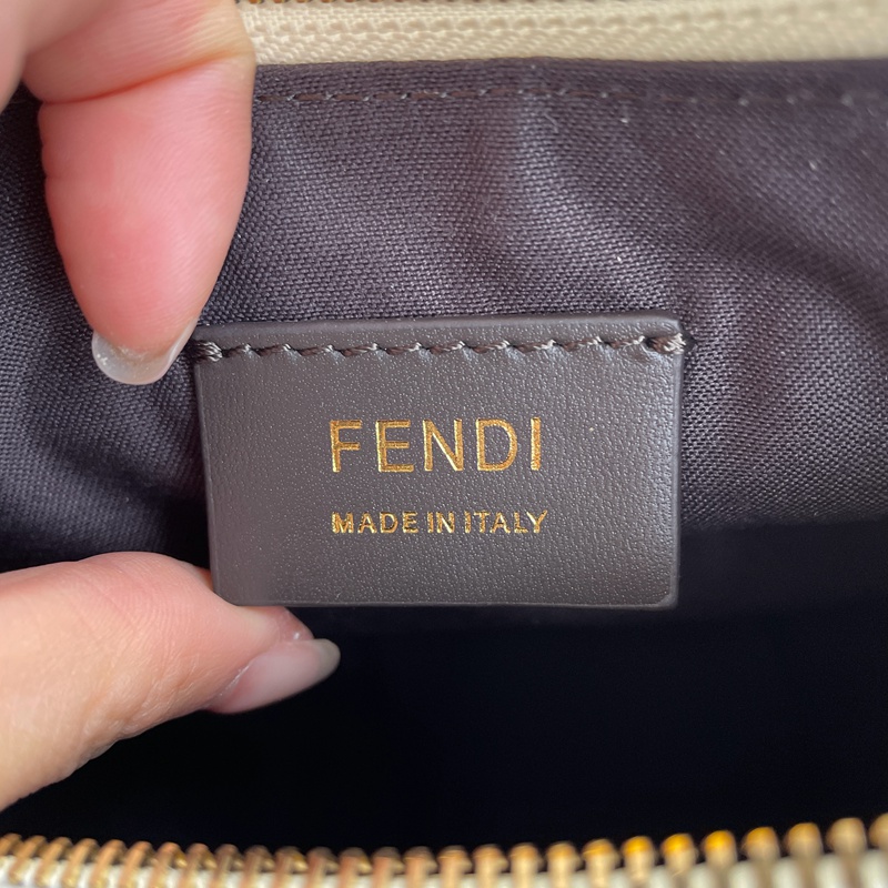 Fendigraphy Small White Leather Bag (20)