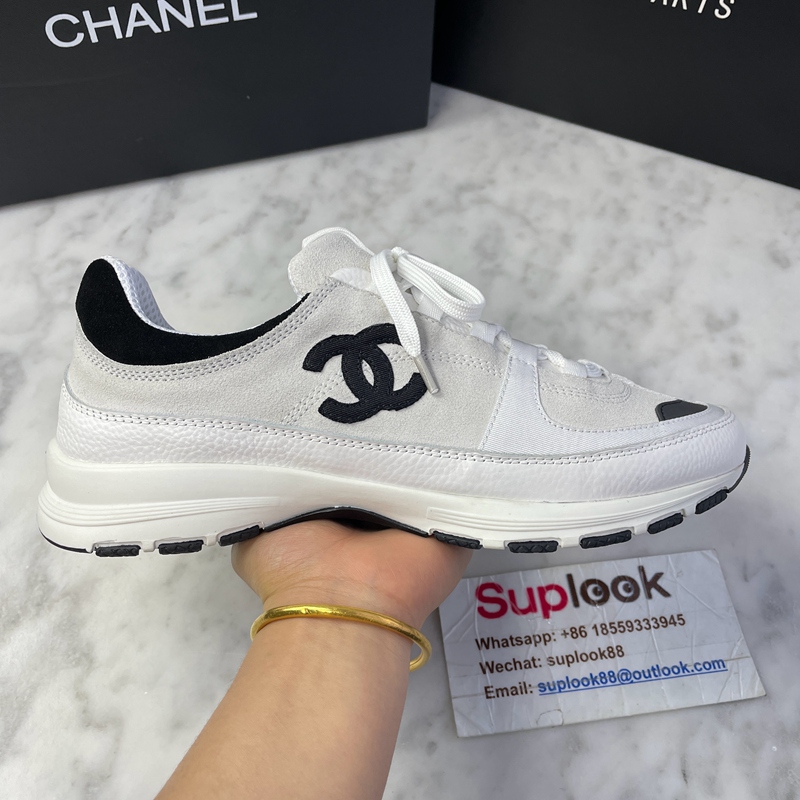 Chanel Runner Sneakers White With CC Logo (4)