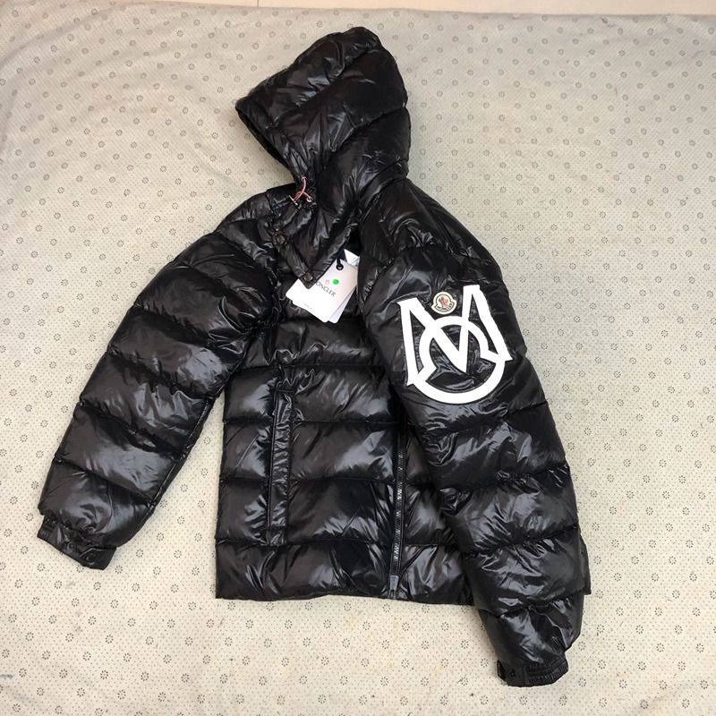 Moncler Quilted Shell Hooded Down Black Jacket (23)