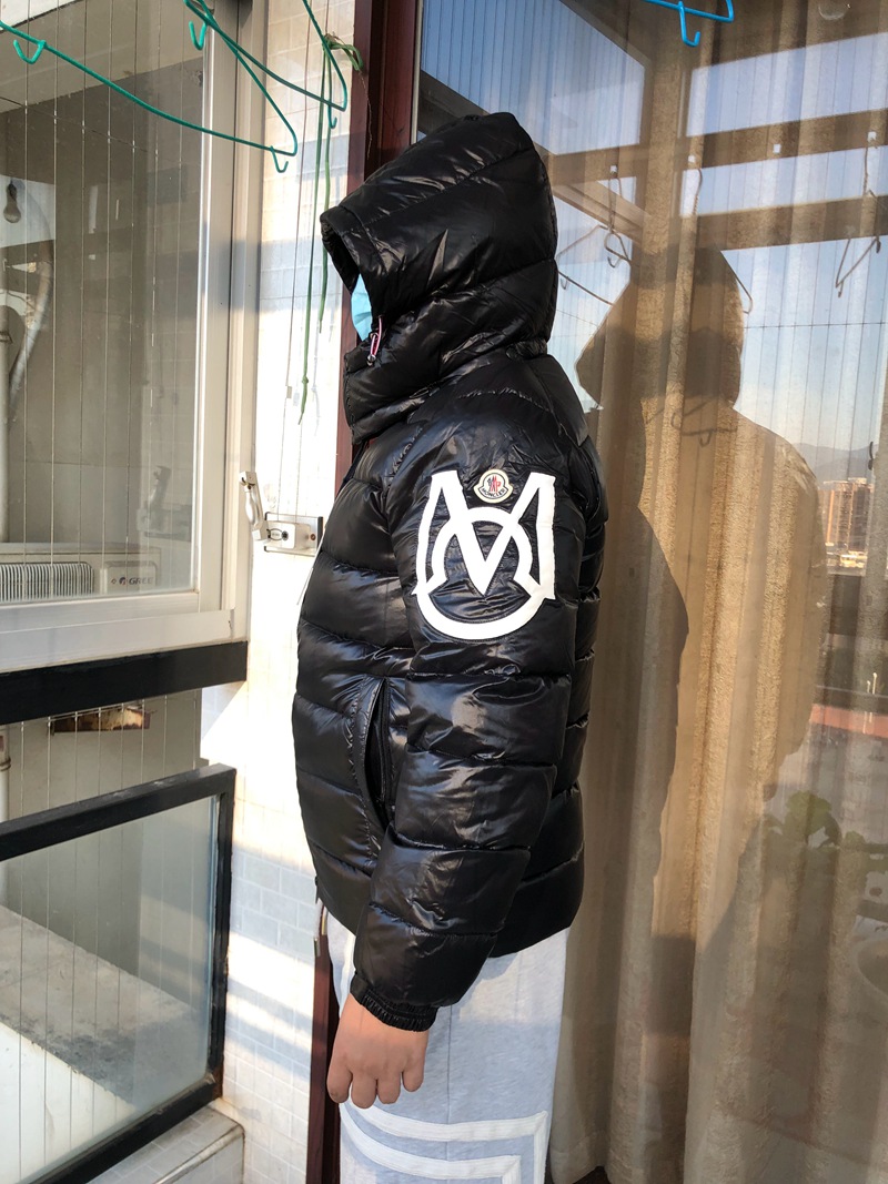 Moncler Quilted Shell Hooded Down Black Jacket (3)