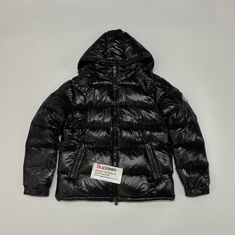Moncler Short Down Jackets (1)