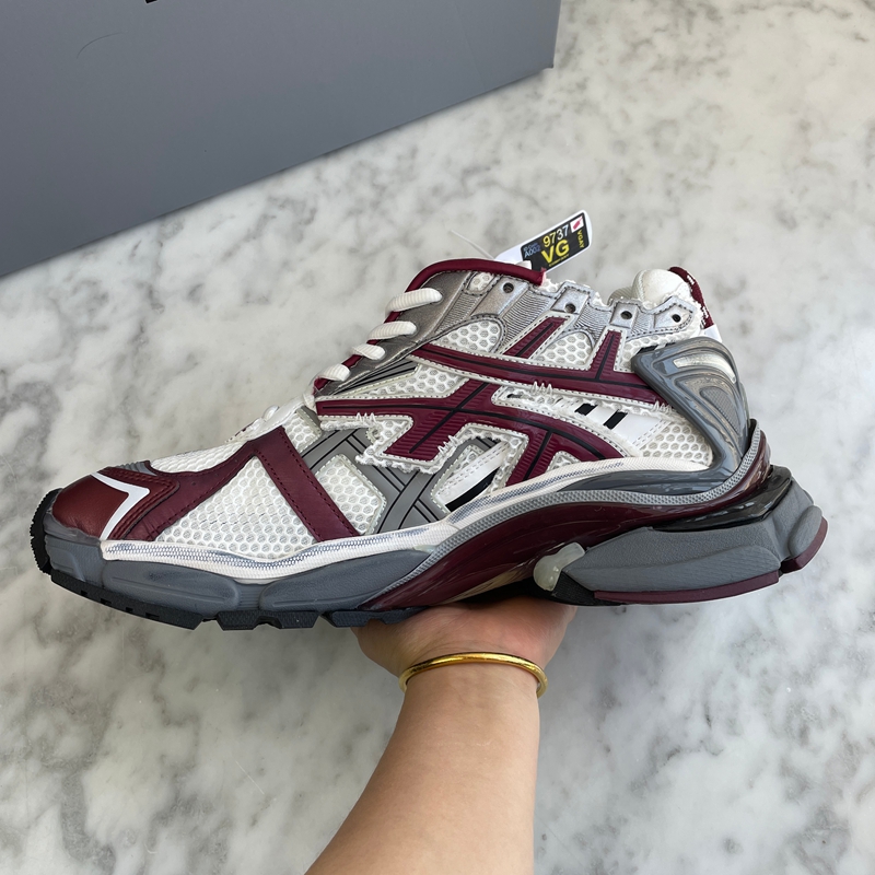 Balenciaga Runner Burgundy Grey (18)