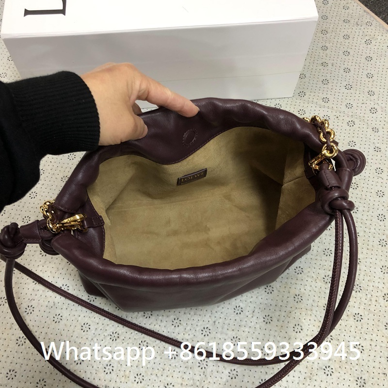 L-oewe Medium Flamenco purse in mellow nappa lambskin Dark Burgundy (19)