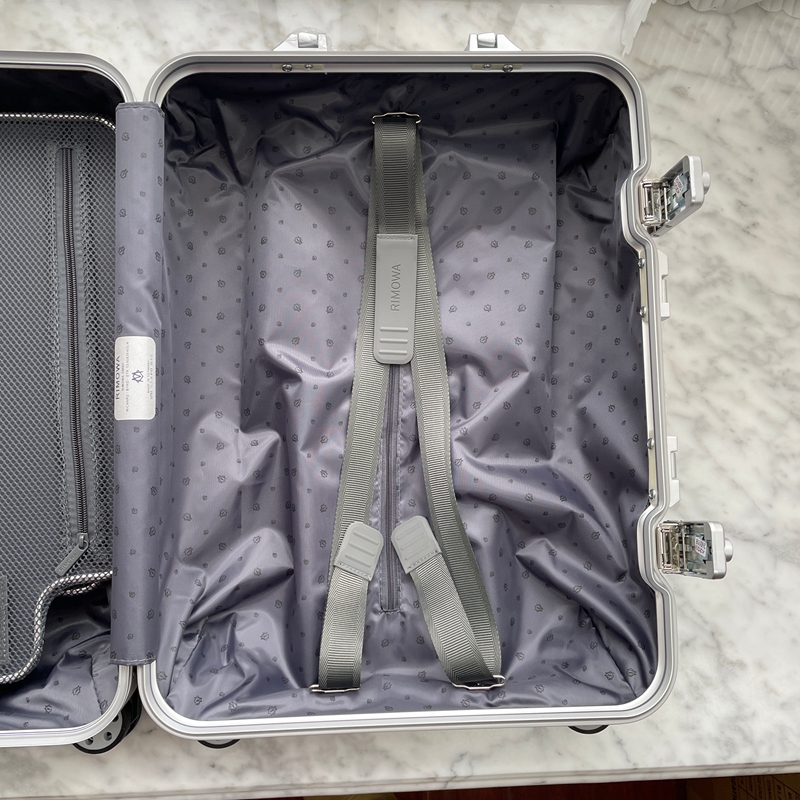 RIMOWA Original Cabin S Aluminium Small Carry-On Suitcase Silver (35)