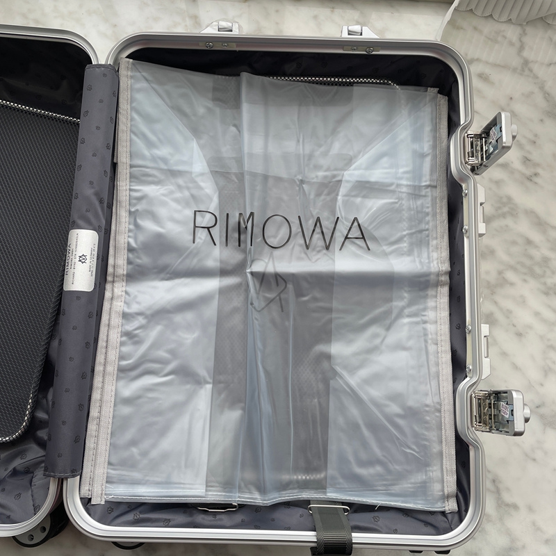 RIMOWA Original Cabin S Aluminium Small Carry-On Suitcase Silver (41)