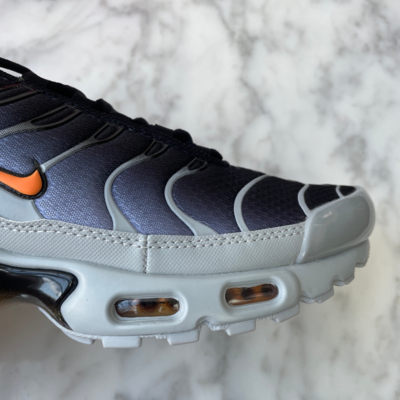 Nike Air Max Plus Wolf Grey Picante Red DM0032-037 (5)